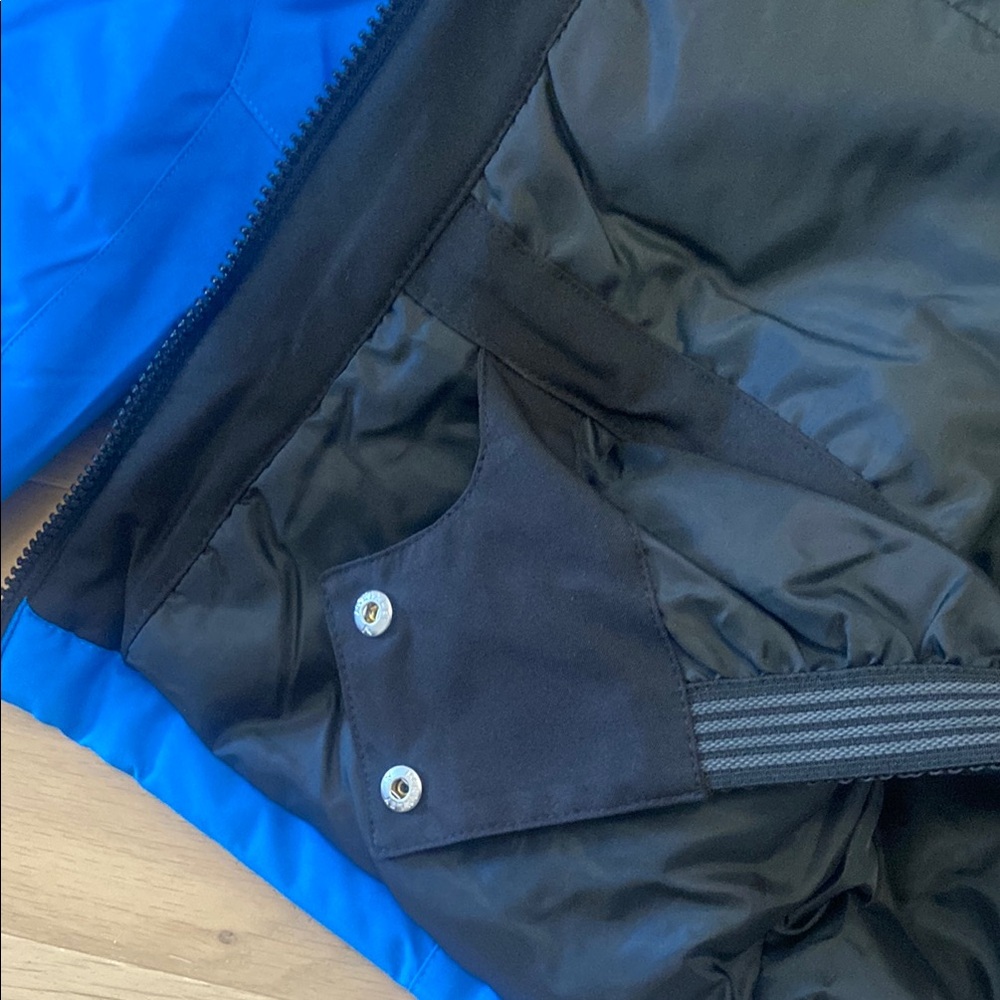 New McKinley Boys’ Dorian Blue and Black Puffer Jacket with Weather-Resistant - Picture 5 of 9